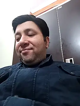 innocentboy1987 online show from February 12, 4:12 am