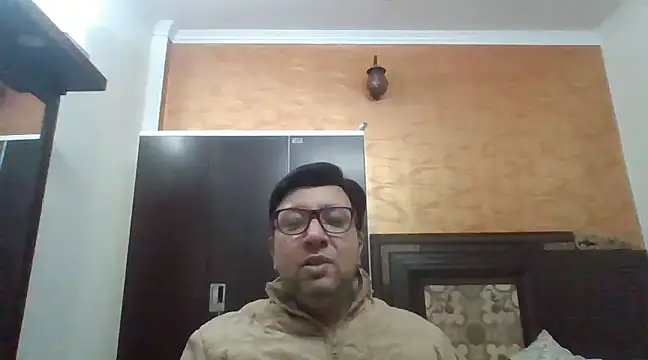 innocentboy1987 online show from March 11, 6:52 am