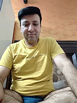 innocentboy1987 online show from May 7, 4:32 pm