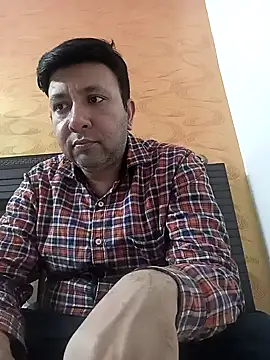 innocentboy1987 online show from February 24, 5:52 am