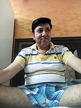 innocentboy1987 online show from May 20, 4:48 pm