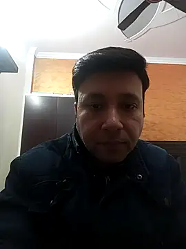 innocentboy1987 online show from January 17, 8:07 am