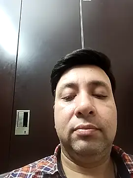 innocentboy1987 online show from February 26, 3:50 am