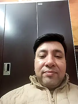 innocentboy1987 online show from February 5, 3:35 am