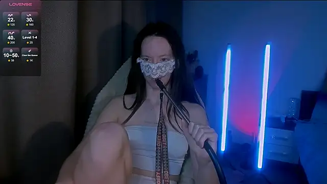 Snapshot of holyharlot chatting on February 17, 5:12 pm holyharlot online show from February 17, 5:12 pm