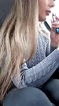 Snapshot of risky_emma_perfect02 chatting on March 1, 9:29 am risky emma perfect02 online show from March 1, 9:29 am