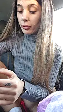 Snapshot of risky_emma_perfect02 chatting on February 12, 11:18 am risky emma perfect02 online show from February 12, 11:18 am