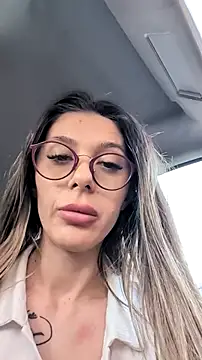 Snapshot of risky_emma_perfect02 chatting on March 2, 8:38 am risky emma perfect02 online show from March 2, 8:38 am