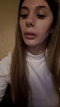 Snapshot of risky_emma_perfect02 chatting on February 10, 8:09 am risky emma perfect02 online show from February 10, 8:09 am