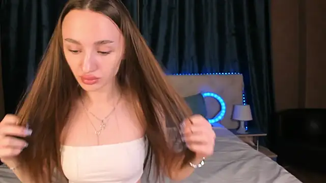 miiss  lulu online show from March 14, 1:05 am