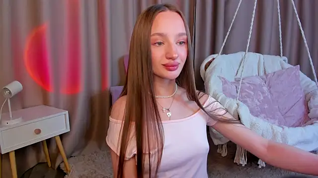 miiss  lulu online show from May 27, 11:45 pm