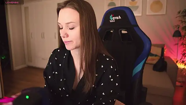 alexa feels  online show from February 27, 4:18 pm