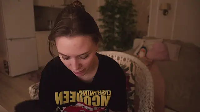 alexa feels  online show from October 26, 6:19 pm