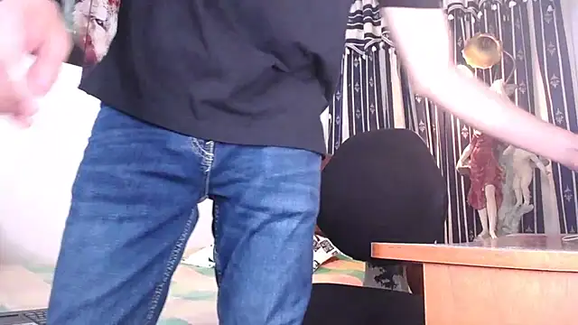 Bull Xvi online show from October 5, 1:18 am