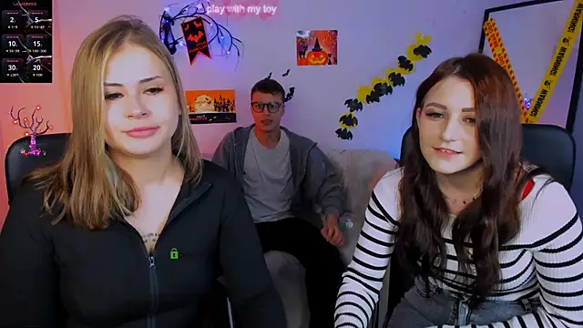 catherine kitty online show from October 26, 8:20 pm