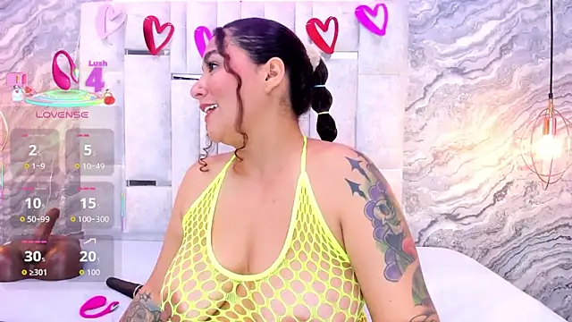 MelissaBloomm online show from April 8, 2:07 pm