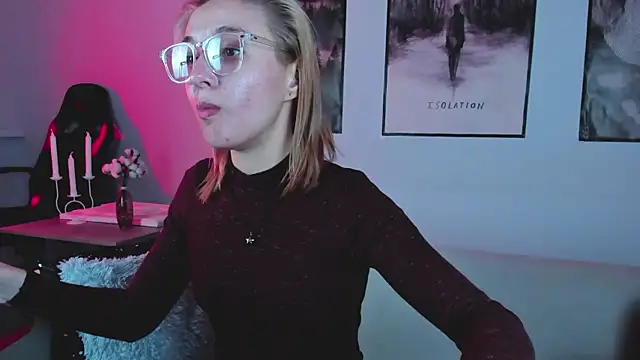 Snapshot of PhilippaAdamas chatting on February 13, 8:48 am PhilippaAdamas online show from February 13, 8:48 am