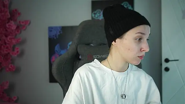 Snapshot of PhilippaAdamas chatting on October 12, 2:57 am PhilippaAdamas online show from October 12, 2:57 am