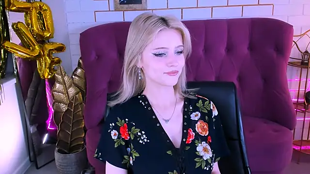 LeonaStane online show from October 30, 4:59 pm