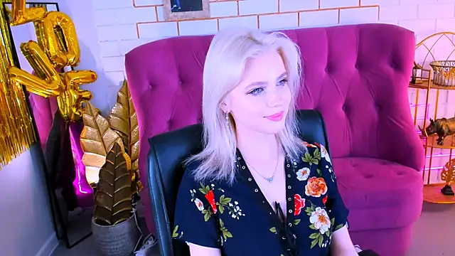 LeonaStane online show from March 8, 5:01 pm