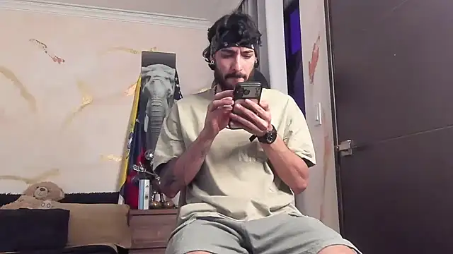 bakersboyssexys online show from March 15, 12:17 am