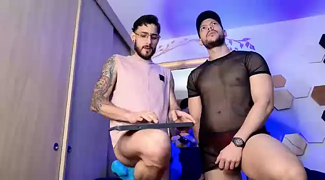 Snapshot of bakersboyssexys chatting on March 20, 12:51 am bakersboyssexys online show from March 20, 12:51 am