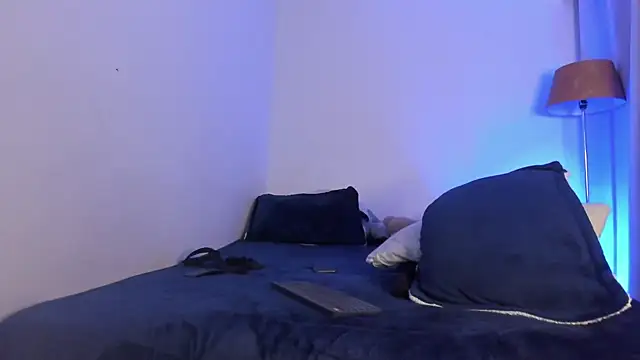 Snapshot of bakersboyssexys chatting on October 9, 1:50 am bakersboyssexys online show from October 9, 1:50 am