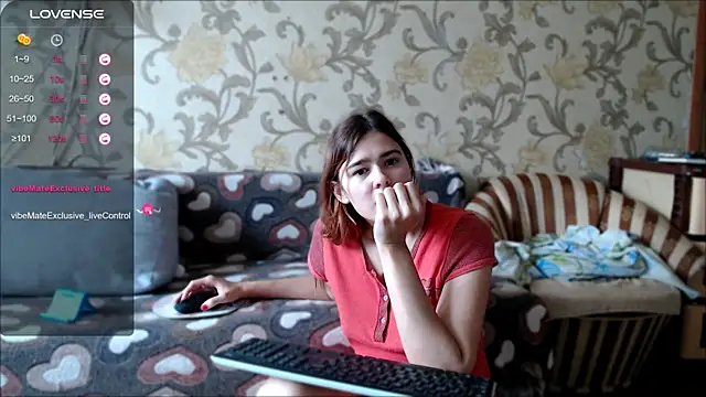 Snapshot of JennyStormy chatting on October 15, 8:00 am JennyStormy online show from October 15, 8:00 am