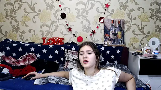 Snapshot of JennyStormy chatting on February 17, 7:55 pm JennyStormy online show from February 17, 7:55 pm