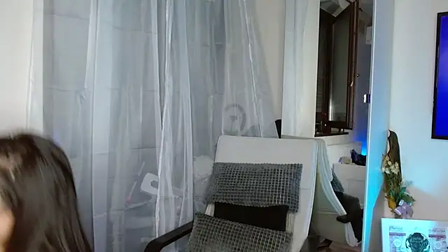 LittleMia 95 online show from July 8, 9:26 pm