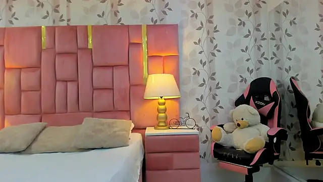 ArianaFranco online show from March 19, 1:22 pm