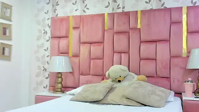 ArianaFranco online show from April 1, 2:03 pm