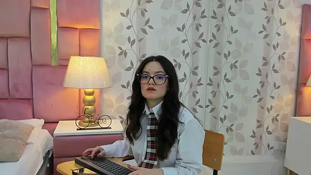 ArianaFranco online show from March 11, 2:11 pm