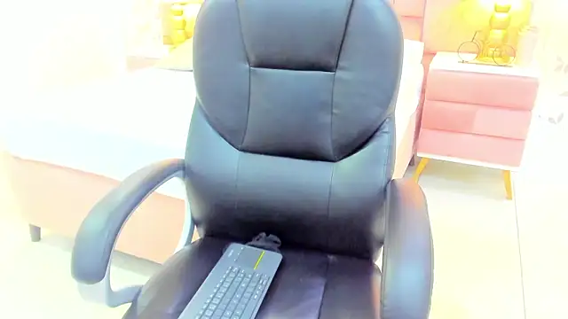 ArianaFranco online show from April 18, 10:54 pm