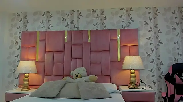 ArianaFranco online show from March 26, 12:47 pm