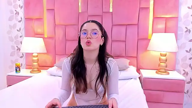 ArianaFranco online show from November 19, 4:40 pm