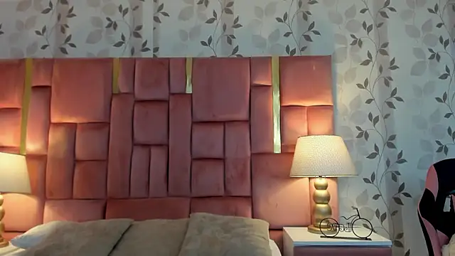 ArianaFranco online show from March 20, 1:12 pm