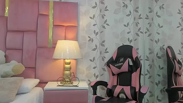 ArianaFranco online show from March 22, 3:35 pm