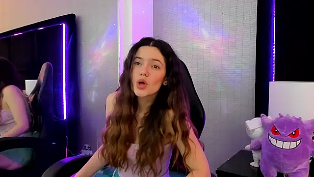 ArianaFranco online show from March 15, 9:05 pm
