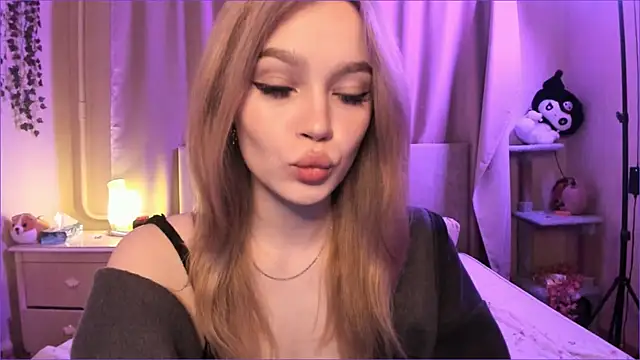 MiaRanki online show from December 19, 11:40 pm