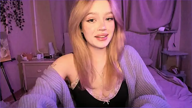 MiaRanki online show from February 7, 8:39 pm