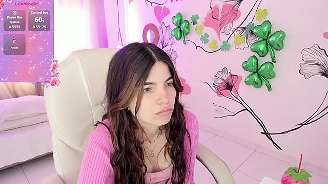 Isabela Fiorelli online show from March 21, 1:26 pm