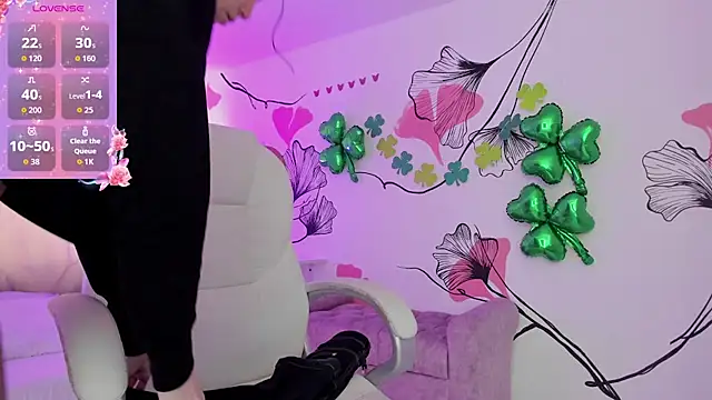 Isabela Fiorelli online show from March 19, 1:11 pm