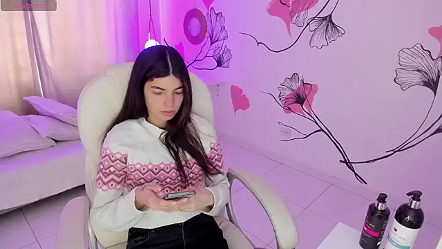 Isabela Fiorelli online show from January 15, 1:14 pm