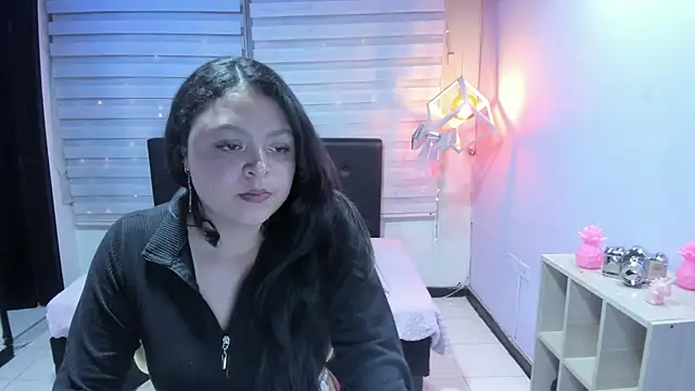 Snapshot of Cute_Angell_ chatting on March 15, 2:35 am Cute Angell online show from March 15, 2:35 am