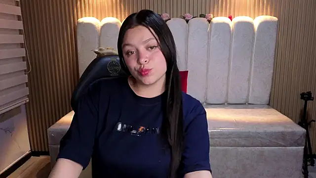 Cute Angell  online show from April 22, 3:02 am