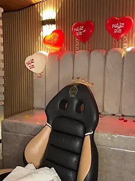 Cute Angell  online show from February 13, 4:56 am