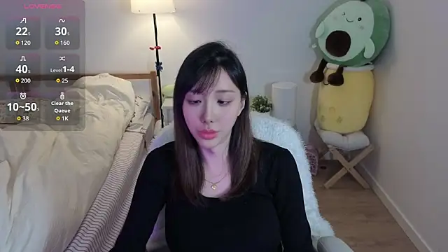 joycemilka online show from April 8, 12:06 pm