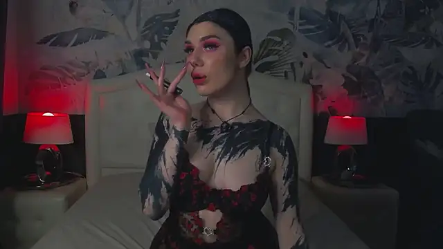 MaeveMoon online show from April 9, 8:26 pm