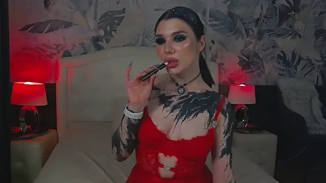 MaeveMoon online show from April 13, 8:24 pm